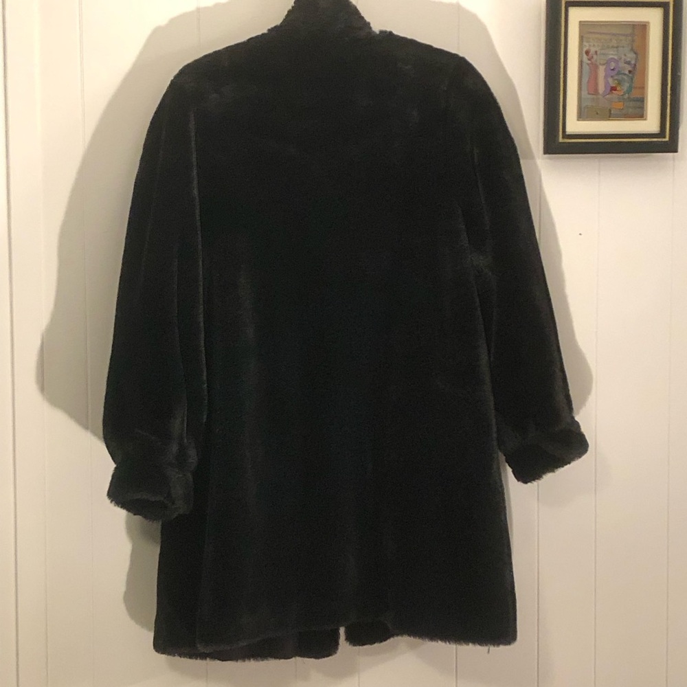 St. John Coat Collection Black Classic Mid-Length Reversible Faux Fur Coat Large - Picture 11 of 11